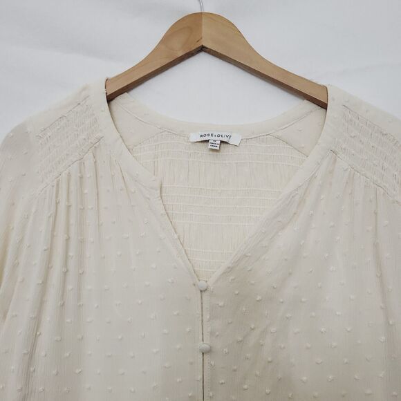 Rose + Olive Top Womens 1X Plus Ivory Textured Button Boho Smocked Blouse - Picture 3 of 9